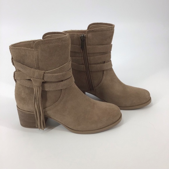 Kookaburra by UGG Kenz Western Suede Tassel Ankle Boot - Picture 2 of 13